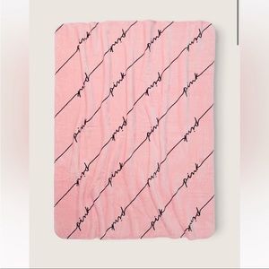 New PINK Victoria secret Cozy plush blanket